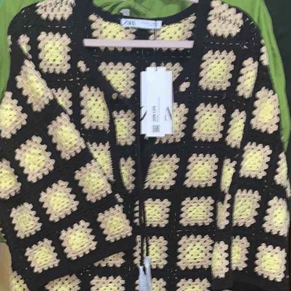 Limited Edition Zara Mini Crochet Knit Boho Mini Floral Limited Edition Dress - Picture 5 of 11